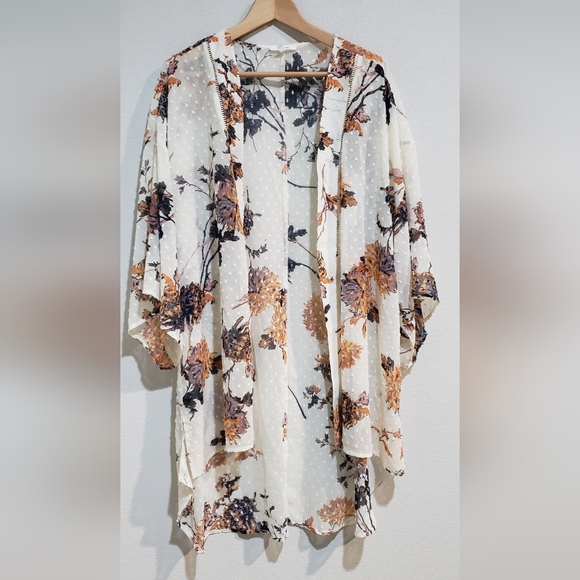 Maurices Floral Popcorn Clip Dot Duster Kimono Size 0/1 - Picture 1 of 4